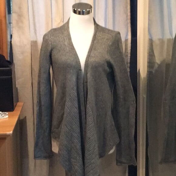 euc Talbots cardigan with attached scarf size s/m - Picture 3 of 5